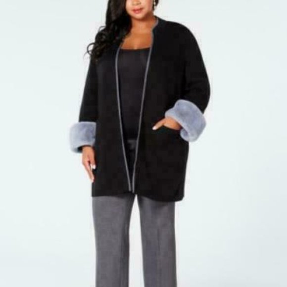 Alfani Sweaters - Alfani Plus Women's sz 1X Black Faux Fur Cuffs 1x